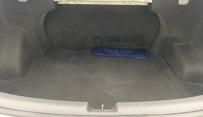 2021 Hyundai AURA SX PLUS 1.2 AMT, Petrol, Automatic, 32,980 km, Boot Inside