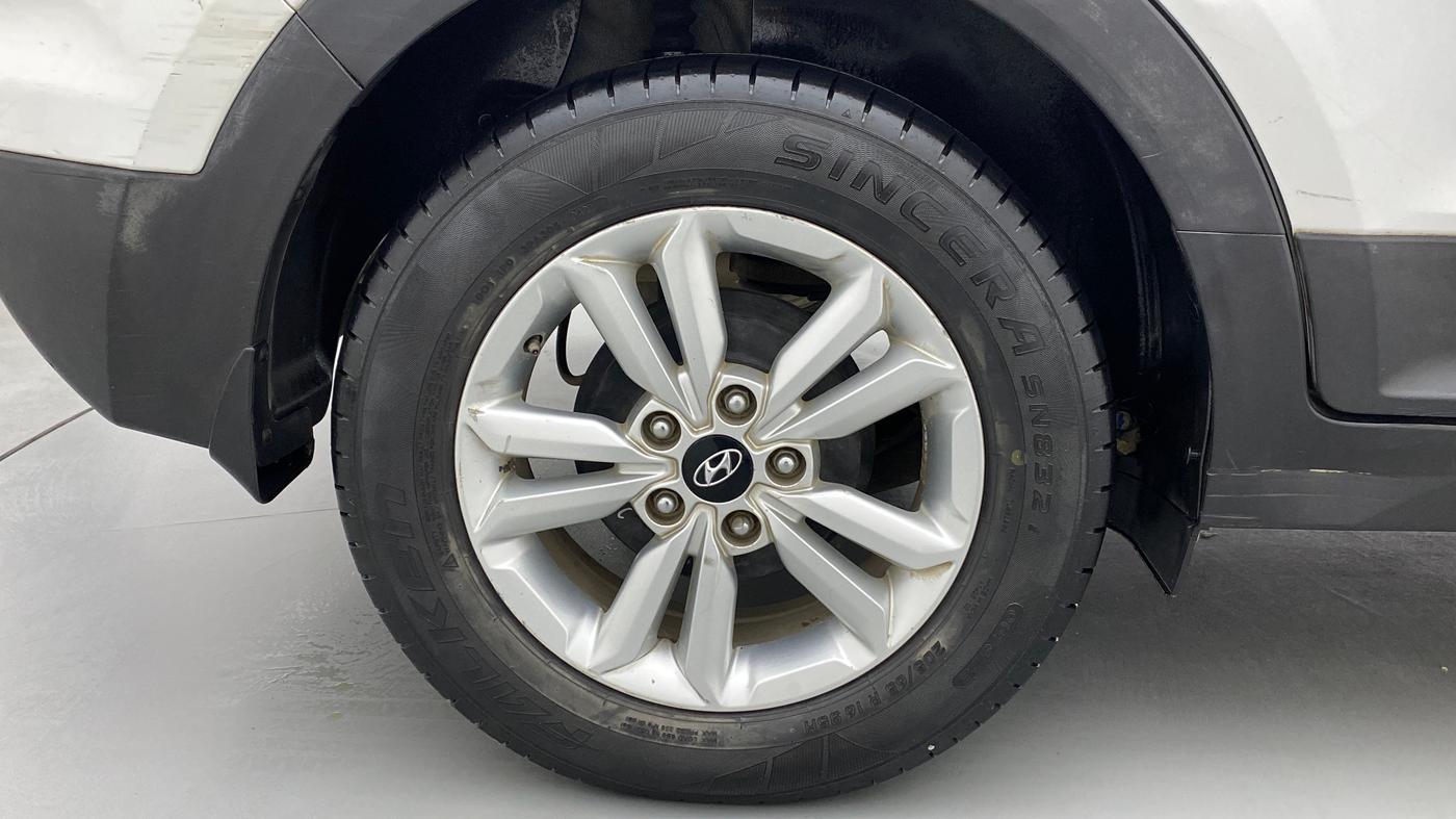 2018 Hyundai Creta SX PLUS 1.6 DIESEL, Diesel, Manual, 1,05,888 km, Right Rear Wheel