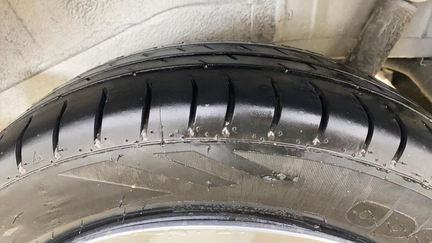 2016 Maruti Wagon R 1.0 VXI, Petrol, Manual, 1,11,095 km, Left Rear Tyre Tread