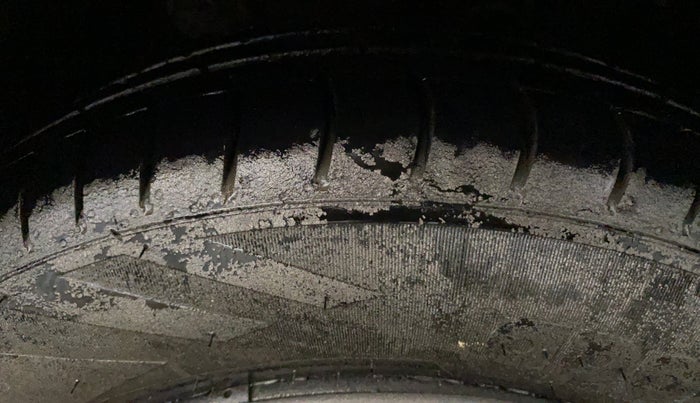 2019 Tata TIAGO NRG PETROL AMT, Petrol, Automatic, 80,757 km, Right Front Tyre Tread