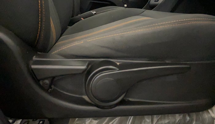 2019 Tata TIAGO NRG PETROL AMT, Petrol, Automatic, 80,757 km, Driver Side Adjustment Panel