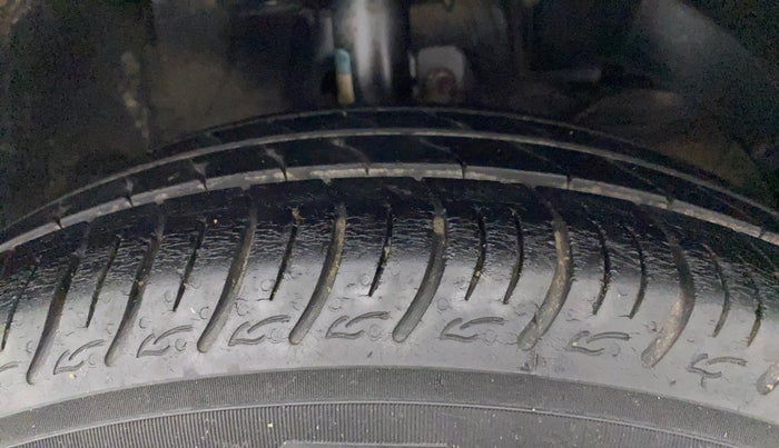 2020 Maruti Baleno DELTA PETROL 1.2, Petrol, Manual, 53,849 km, Right Front Tyre Tread
