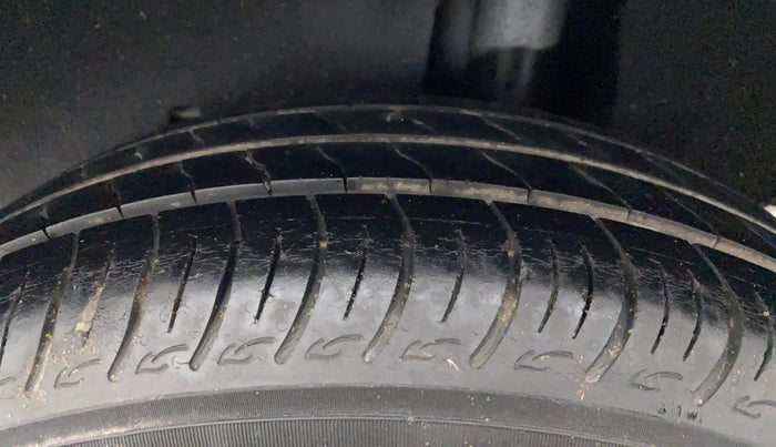 2020 Maruti Baleno DELTA PETROL 1.2, Petrol, Manual, 53,849 km, Left Rear Tyre Tread