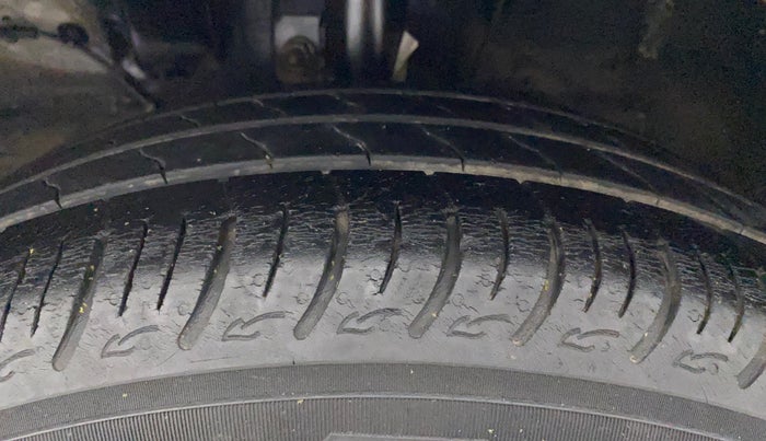 2020 Maruti Baleno DELTA PETROL 1.2, Petrol, Manual, 53,849 km, Left Front Tyre Tread