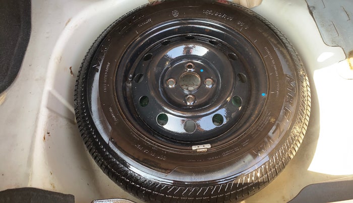 2016 Maruti Swift Dzire VDI, Diesel, Manual, 73,396 km, Spare Tyre