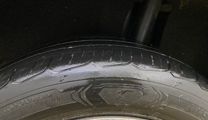 2021 Maruti Baleno ZETA PETROL 1.2, Petrol, Manual, 22,659 km, Left Rear Tyre Tread