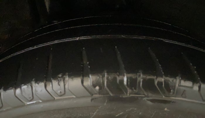 2019 Hyundai Verna 1.6 VTVT SX, Petrol, Manual, 50,472 km, Right Rear Tyre Tread