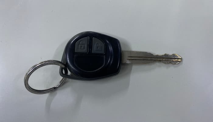 2019 Maruti Swift Dzire TOUR S-CNG, CNG, Manual, 55,642 km, Key Close Up