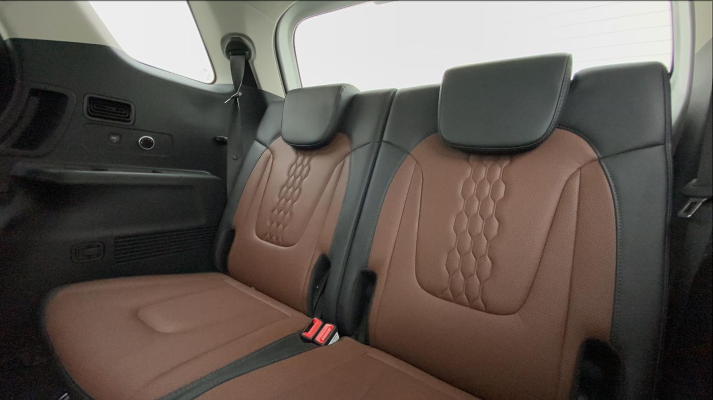 2021 Hyundai ALCAZAR 2.0 SIGNATURE (O) AT 6STR, Petrol, Automatic, 3,198 km, Third Seat Row ( optional )