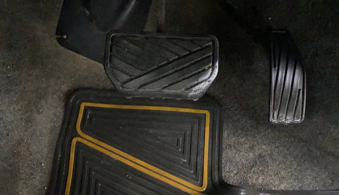 2015 Maruti Alto K10 VXI AMT, Petrol, Automatic, 1,04,156 km, Pedals