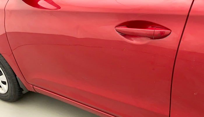 2015 Hyundai Elite i20 MAGNA 1.2, Petrol, Manual, 38,116 km, Front passenger door - Slightly dented