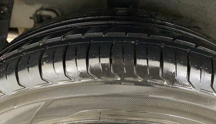 2014 Hyundai Grand i10 MAGNA 1.2 KAPPA VTVT, Petrol, Manual, 35,175 km, Right Rear Tyre Tread