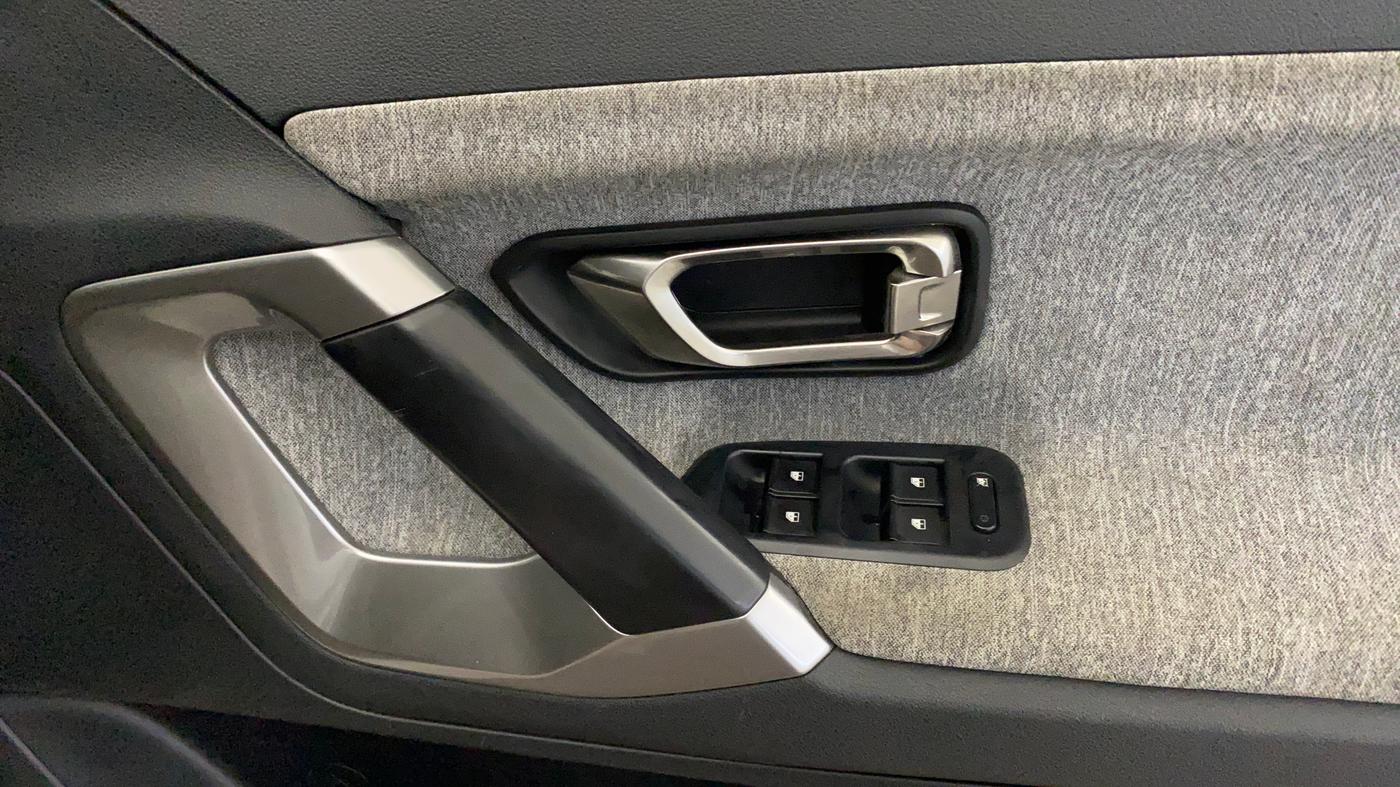 2024 Tata Harrier PURE PLUS S AT, Diesel, Automatic, 24,189 km, Driver Side Door Panels Control