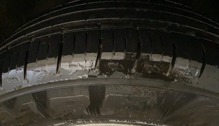 2024 Tata Harrier PURE PLUS S AT, Diesel, Automatic, 24,189 km, Right Front Tyre Tread