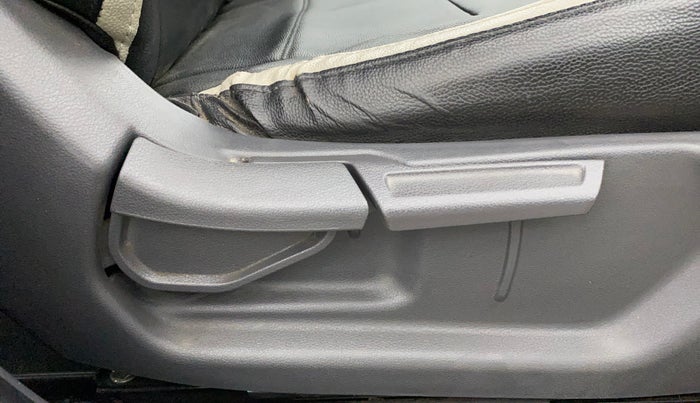 2021 Hyundai GRAND I10 NIOS SPORTZ 1.2 KAPPA VTVT CNG, CNG, Manual, 62,829 km, Driver Side Adjustment Panel