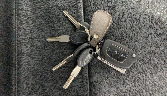 2021 Hyundai GRAND I10 NIOS SPORTZ 1.2 KAPPA VTVT CNG, CNG, Manual, 62,829 km, Key Close Up