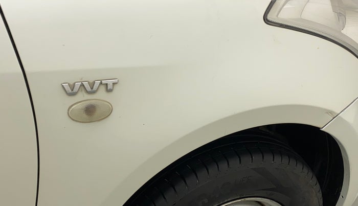 2011 Maruti Swift LXI, Petrol, Manual, 42,637 km, Right fender - Minor scratches