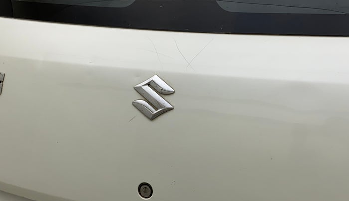 2011 Maruti Swift LXI, Petrol, Manual, 42,637 km, Dicky (Boot door) - Slightly dented