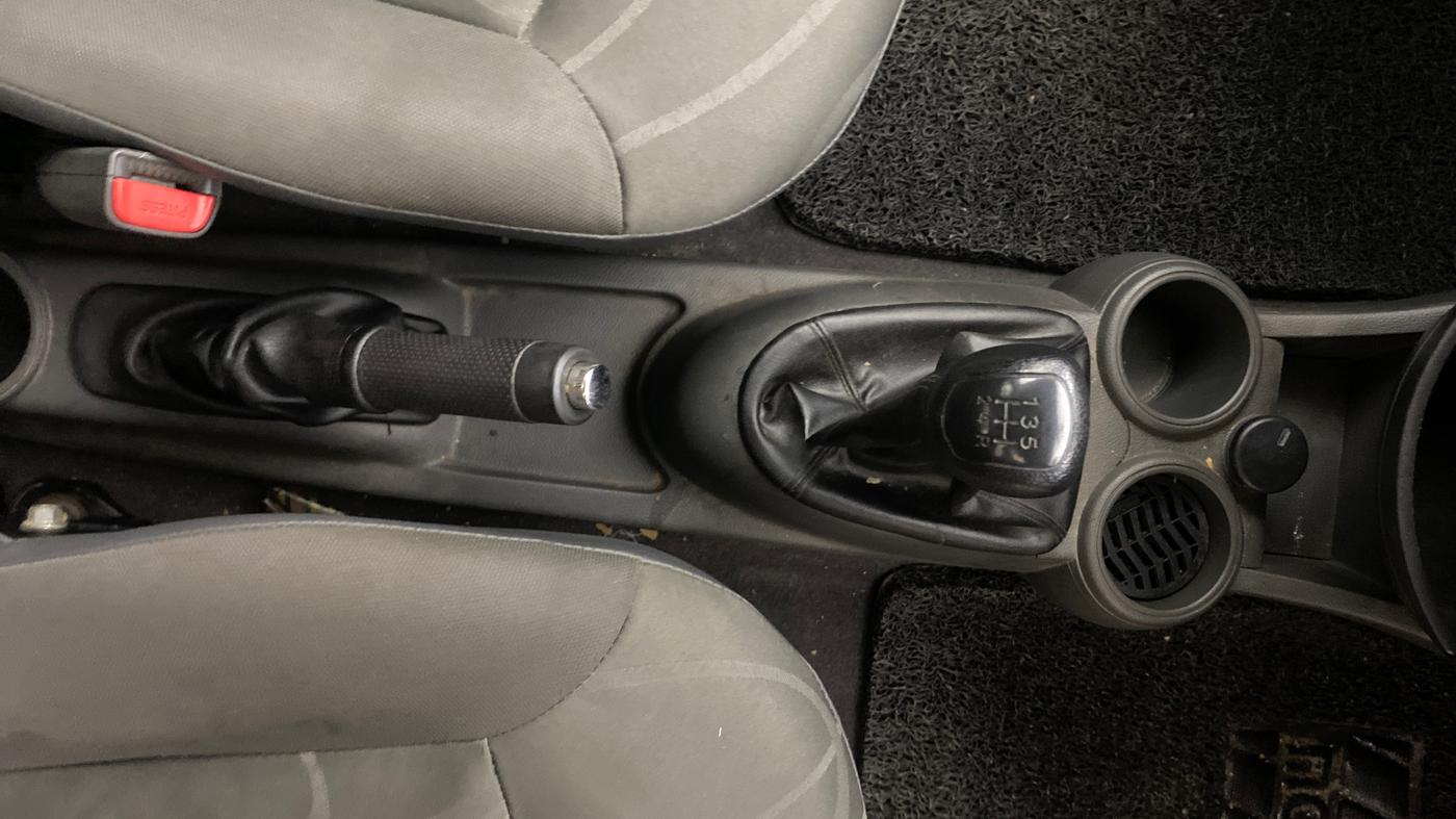 2013 Chevrolet Beat LT PETROL, Petrol, Manual, 58,597 km, Gear Lever