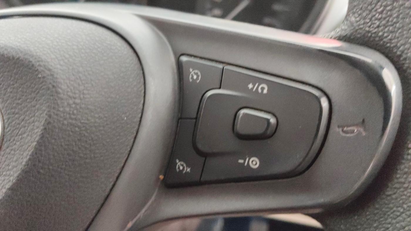2022 Tata ALTROZ XZ DIESEL, Diesel, Manual, 59,560 km, Adaptive Cruise Control