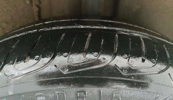 2022 Tata ALTROZ XZ DIESEL, Diesel, Manual, 60,344 km, Left Rear Tyre Tread