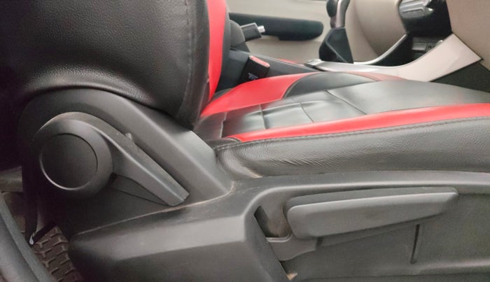 2022 Tata ALTROZ XZ DIESEL, Diesel, Manual, 60,344 km, Driver Side Adjustment Panel