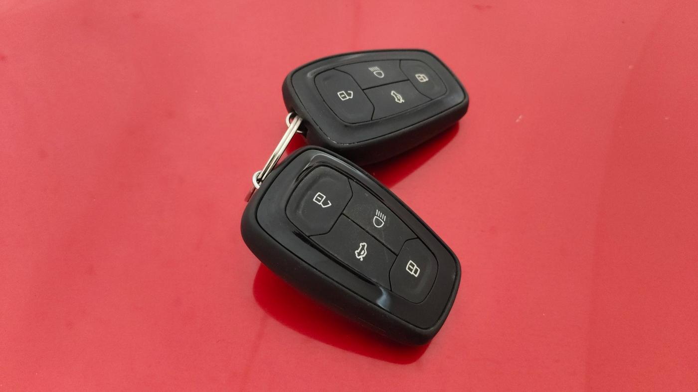 2022 Tata ALTROZ XZ DIESEL, Diesel, Manual, 59,560 km, Key Close Up
