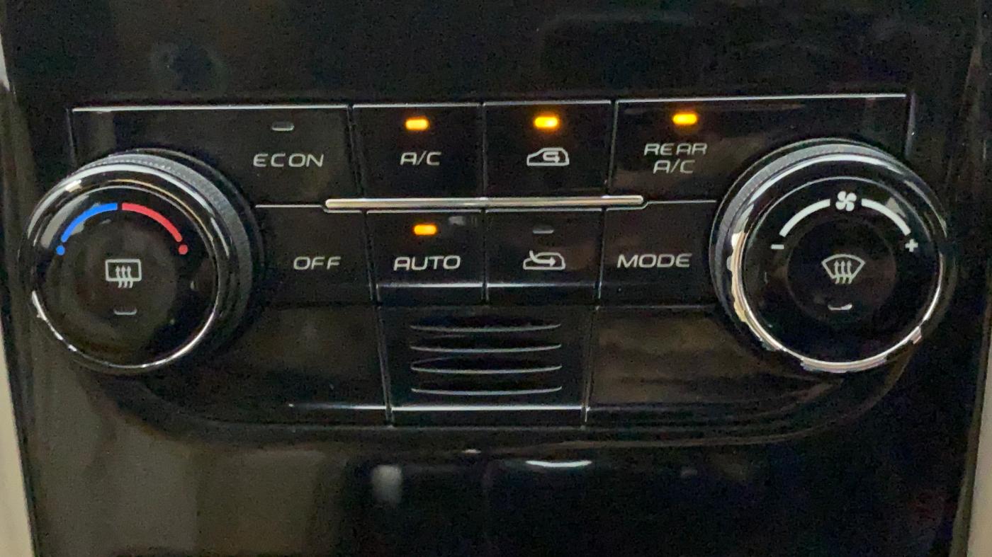 2018 Mahindra XUV500 W11 AT, Diesel, Automatic, 52,928 km, Automatic Climate Control