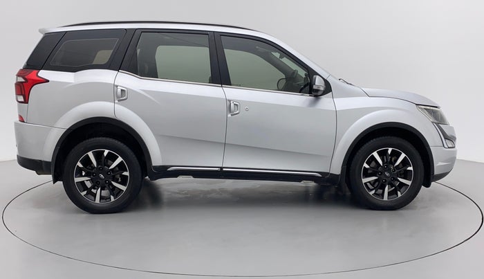 2018 Mahindra XUV500 W11 AT, Diesel, Automatic, 52,928 km, Right Side View