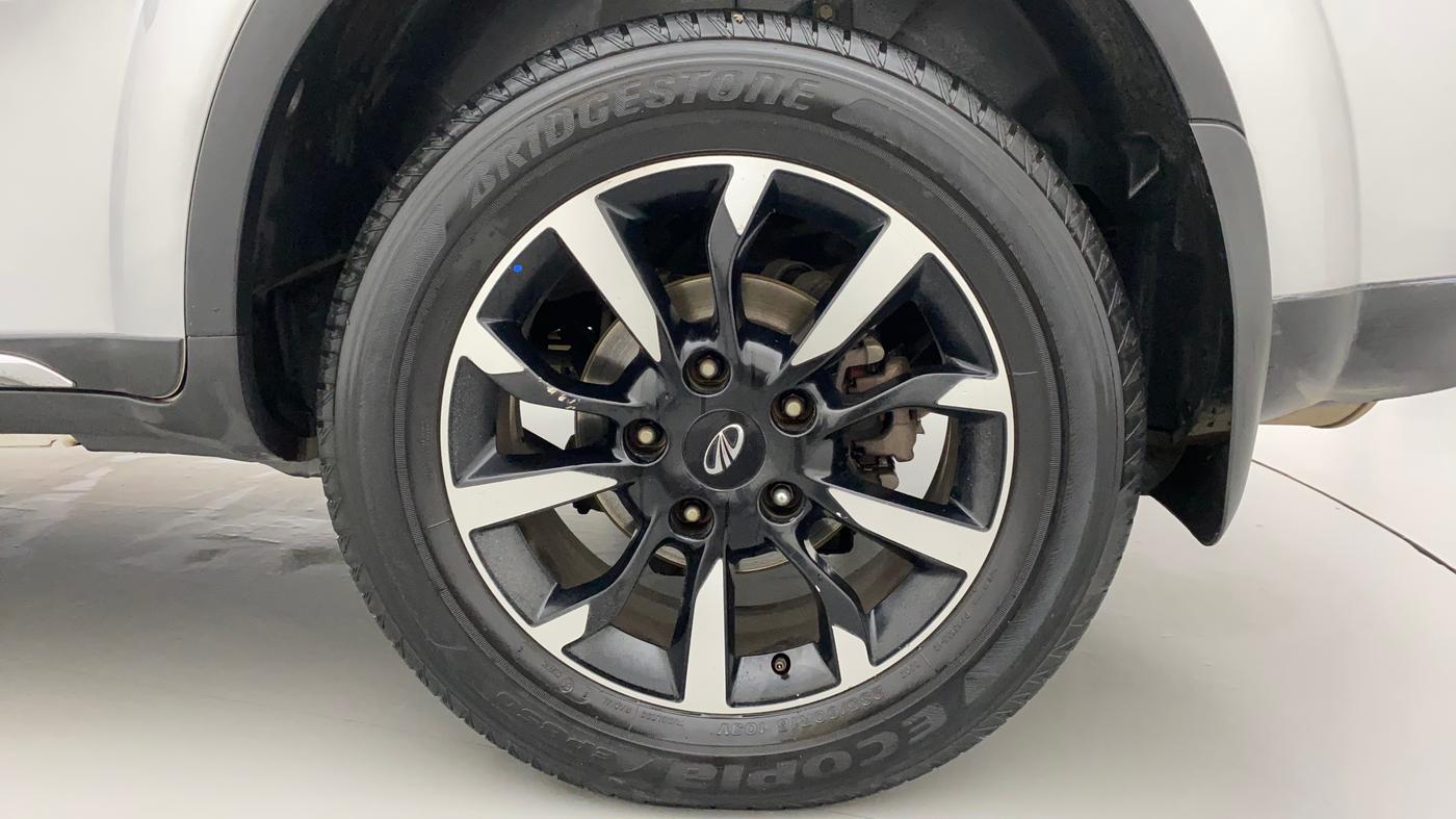 2018 Mahindra XUV500 W11 AT, Diesel, Automatic, 52,928 km, Left Rear Wheel