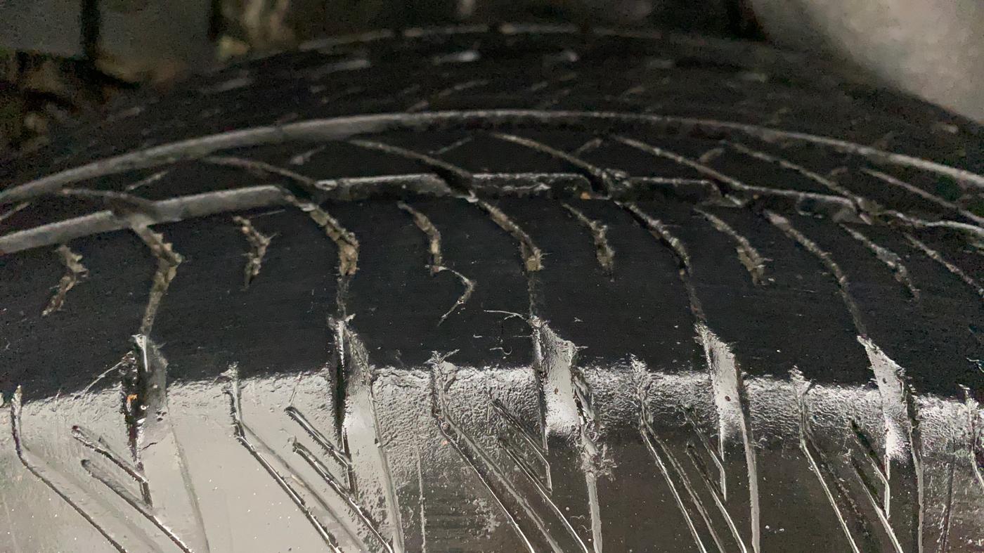 2018 Mahindra XUV500 W11 AT, Diesel, Automatic, 52,928 km, Right Rear Tyre Tread