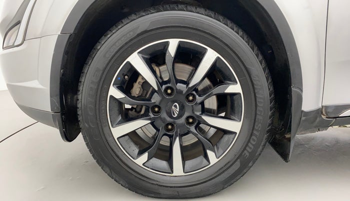 2018 Mahindra XUV500 W11 AT, Diesel, Automatic, 52,928 km, Left Front Wheel