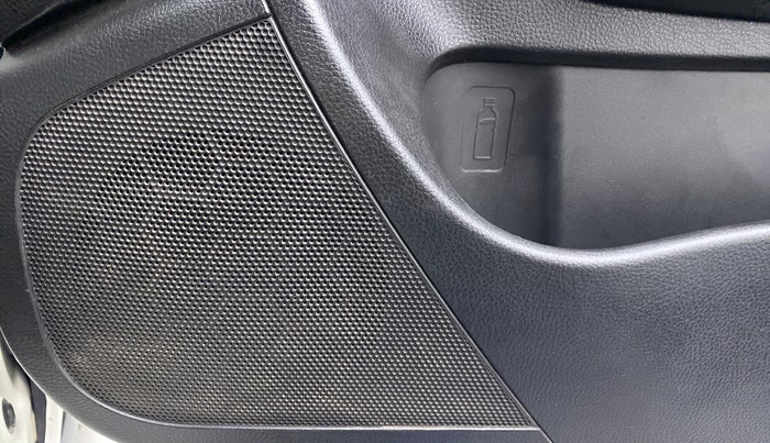 2017 Maruti Swift VXI, Petrol, Manual, 51,956 km, Speaker