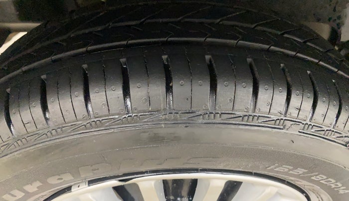 2018 Maruti Swift VXI, Petrol, Manual, 1,19,894 km, Right Rear Tyre Tread