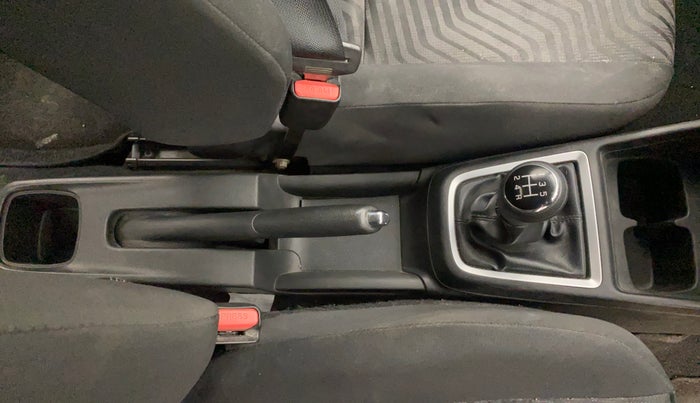 2018 Maruti Swift VXI, Petrol, Manual, 1,19,894 km, Gear Lever