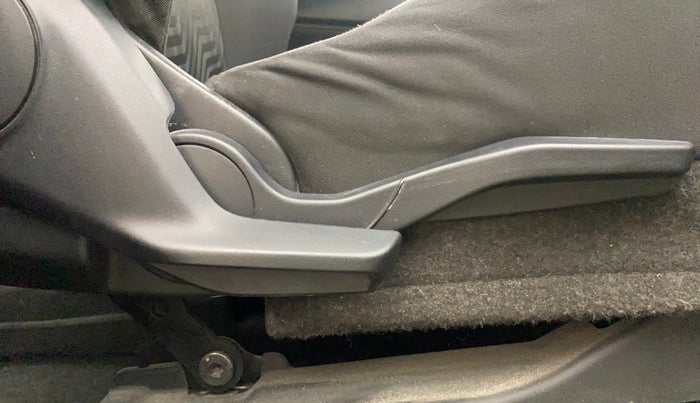 2018 Maruti Swift VXI, Petrol, Manual, 1,19,894 km, Driver Side Adjustment Panel