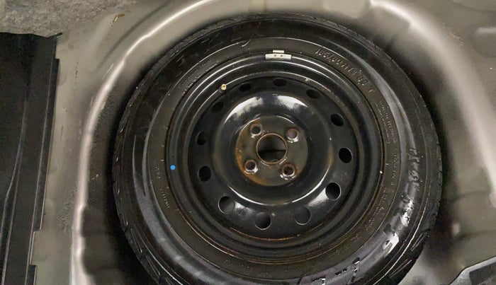 2018 Maruti Swift VXI, Petrol, Manual, 1,19,894 km, Spare Tyre