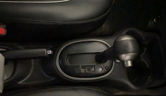 2018 Nissan Micra XL (O) CVT, Petrol, Automatic, 67,037 km, Gear Lever