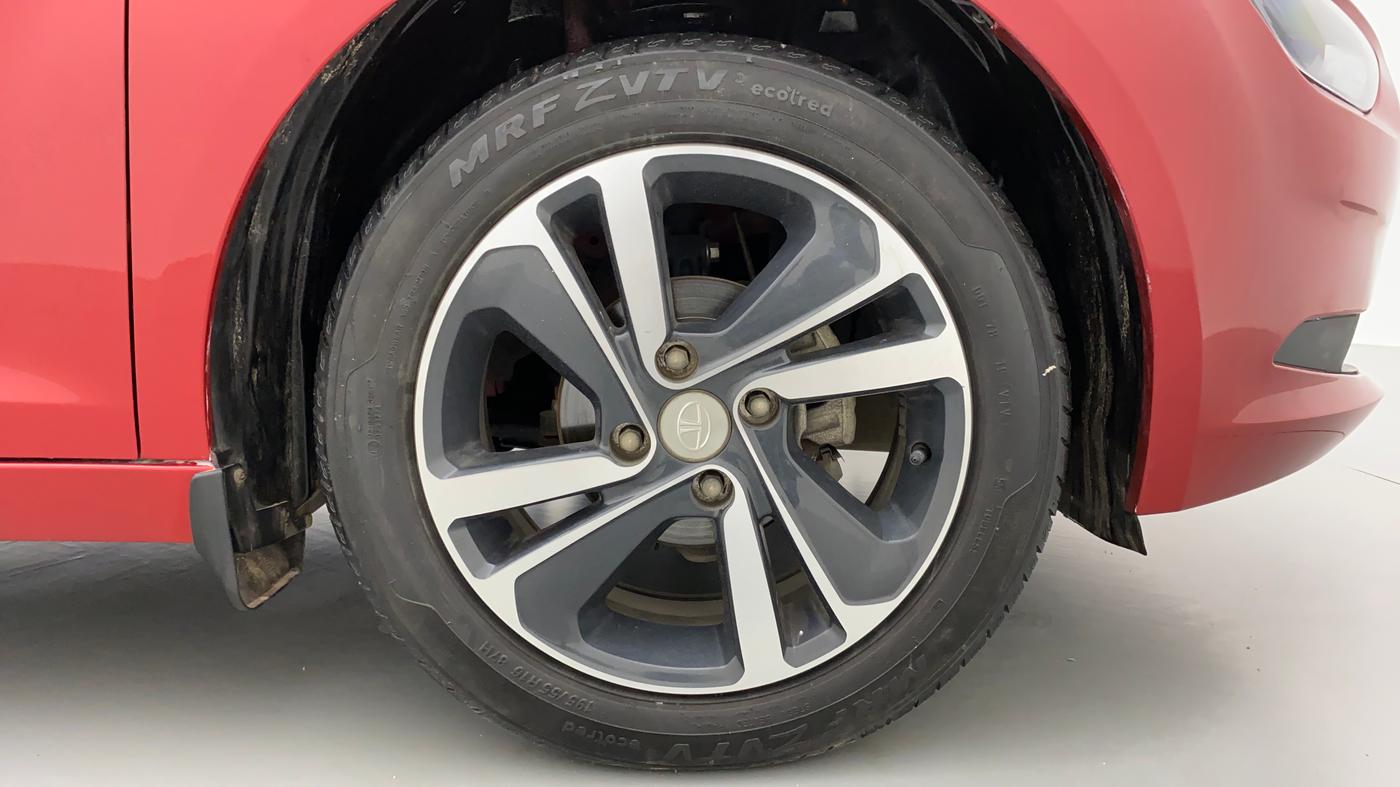 2020 Tata ALTROZ XZ 1.2, Petrol, Manual, 13,455 km, Right Front Wheel