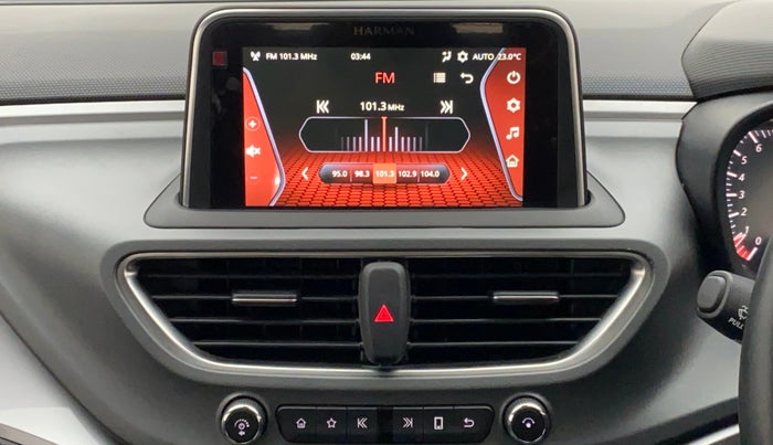 2020 Tata ALTROZ XZ 1.2, Petrol, Manual, 13,455 km, Infotainment System