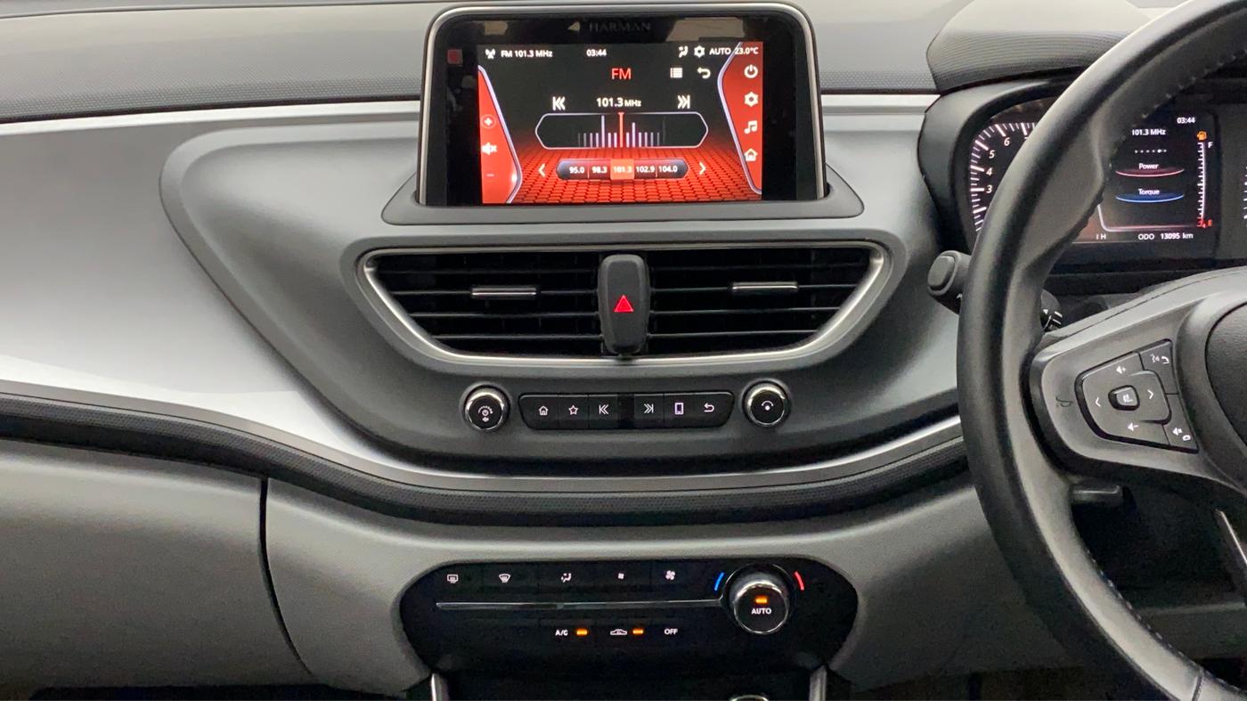 2020 Tata ALTROZ XZ 1.2, Petrol, Manual, 13,455 km, Air Conditioner