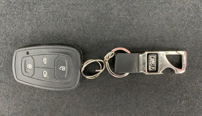 2020 Tata ALTROZ XZ 1.2, Petrol, Manual, 13,455 km, Key Close Up