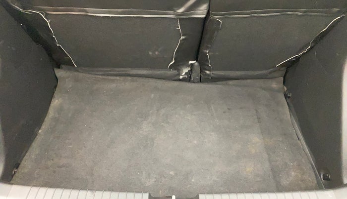 2015 Hyundai Elite i20 ASTA 1.2, Petrol, Manual, 87,776 km, Boot Inside