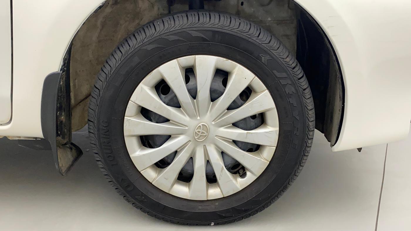 2011 Toyota Etios G, Petrol, Manual, 44,756 km, Right Front Wheel
