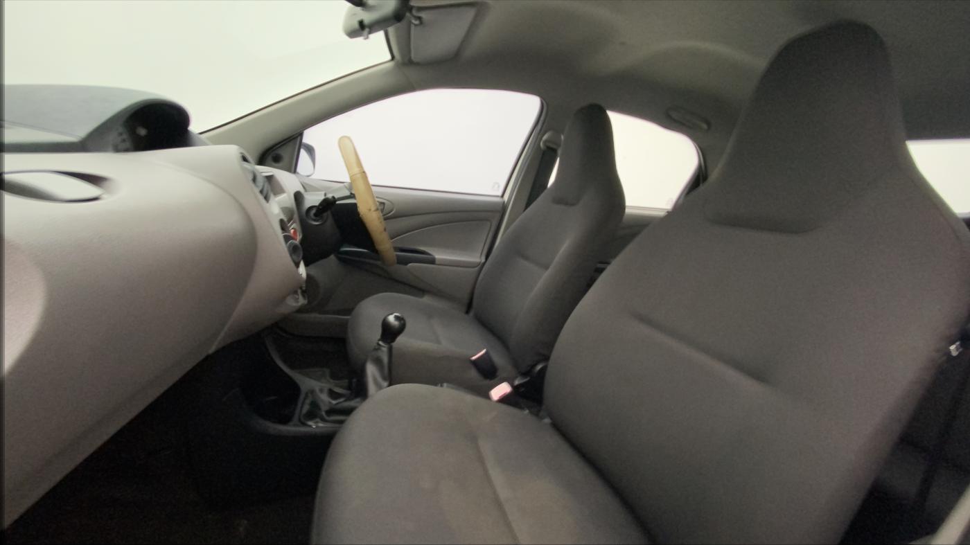 2011 Toyota Etios G, Petrol, Manual, 44,756 km, Right Side Front Door Cabin