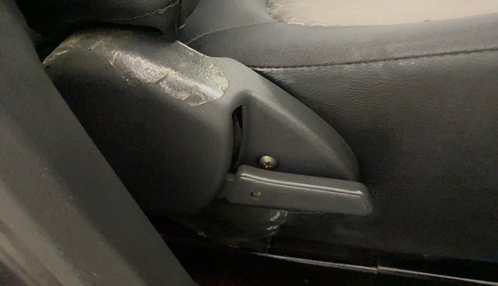 2016 Maruti Alto 800 LXI, Petrol, Manual, 78,709 km, Driver Side Adjustment Panel