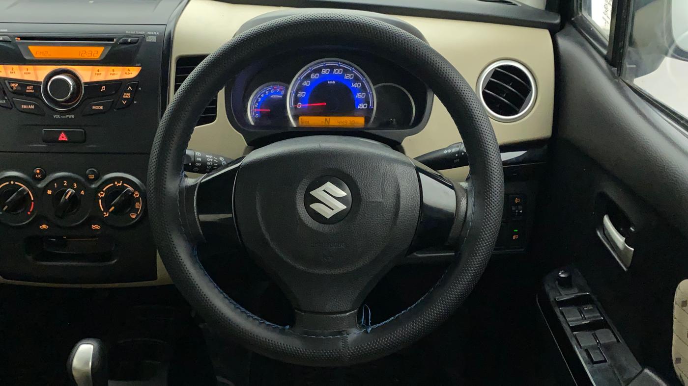 2018 Maruti Wagon R 1.0 VXI + (O) AMT, Petrol, Automatic, 44,969 km, Steering Wheel Close Up