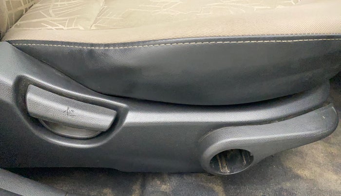 2015 Hyundai Xcent S 1.2, Petrol, Manual, 18,520 km, Driver Side Adjustment Panel