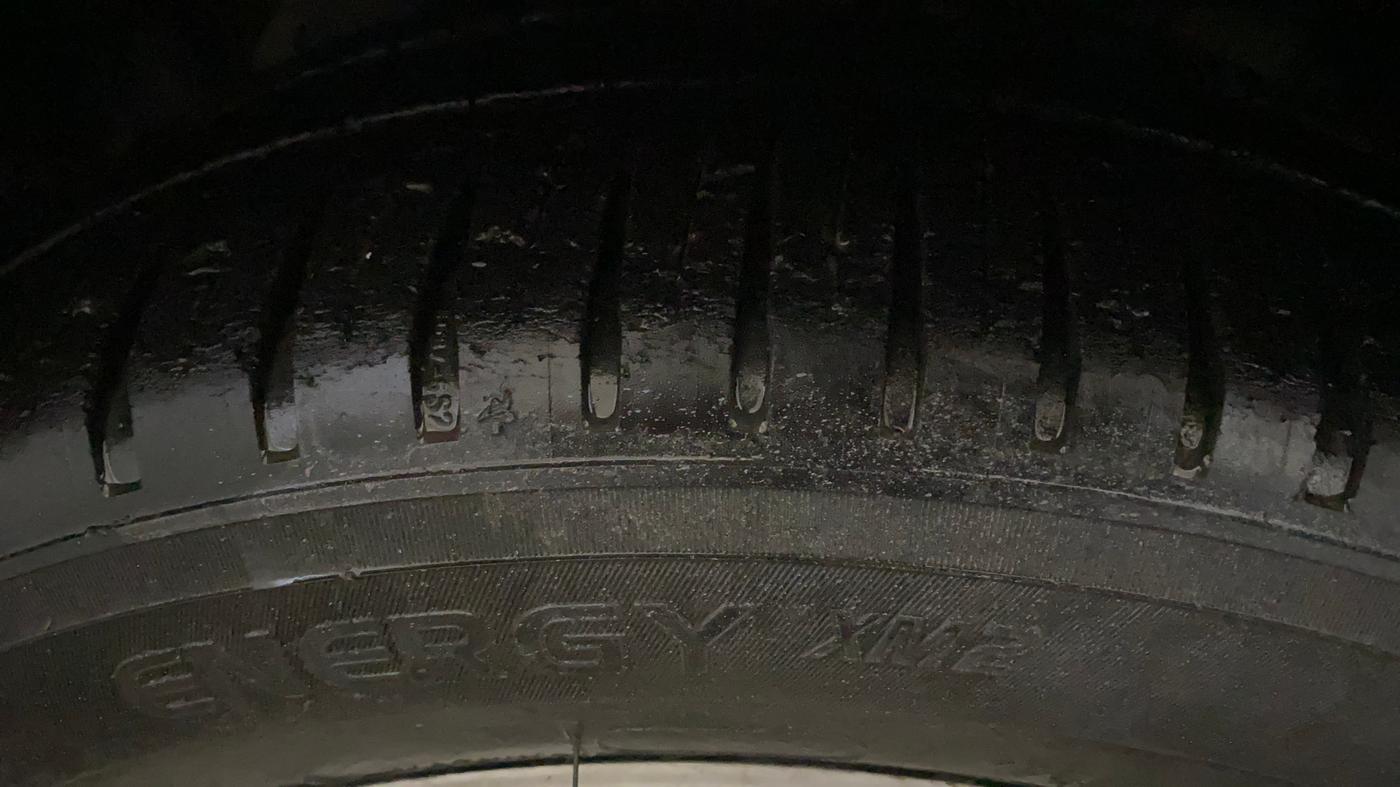 2015 Ford Figo Aspire TITANIUM 1.5 PETROL AT, Petrol, Automatic, 61,786 km, Left Front Tyre Tread