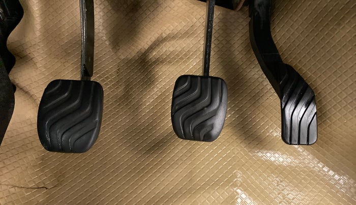 2019 Renault Kwid RXL, Petrol, Manual, Pedals